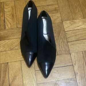 Elegant Black Women's Shoes